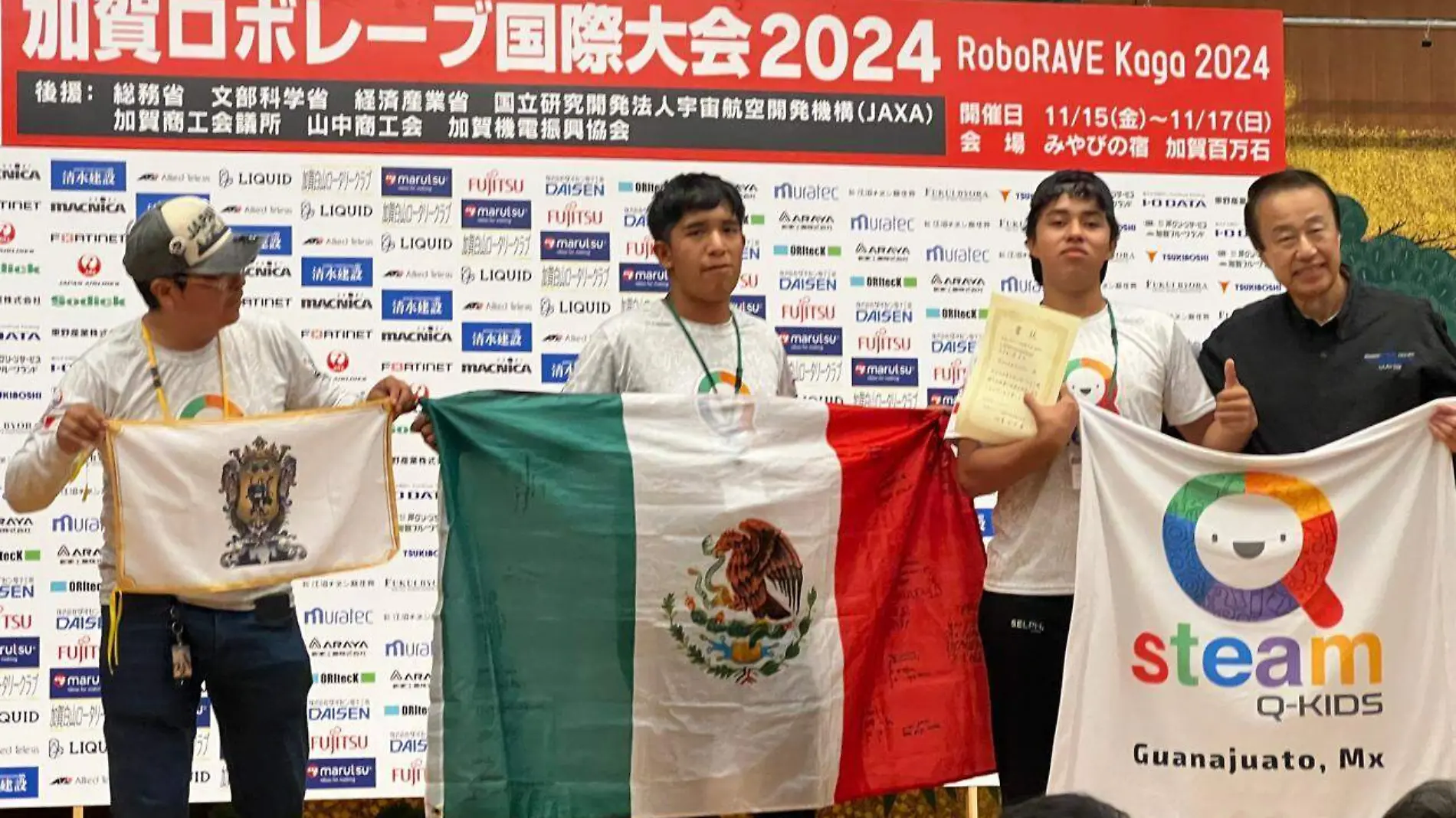 OBTIENE PRIMER LUGAR MUNDIAL DE ROBOTICA ROBORAVE JAGA EN JAPON  (2)